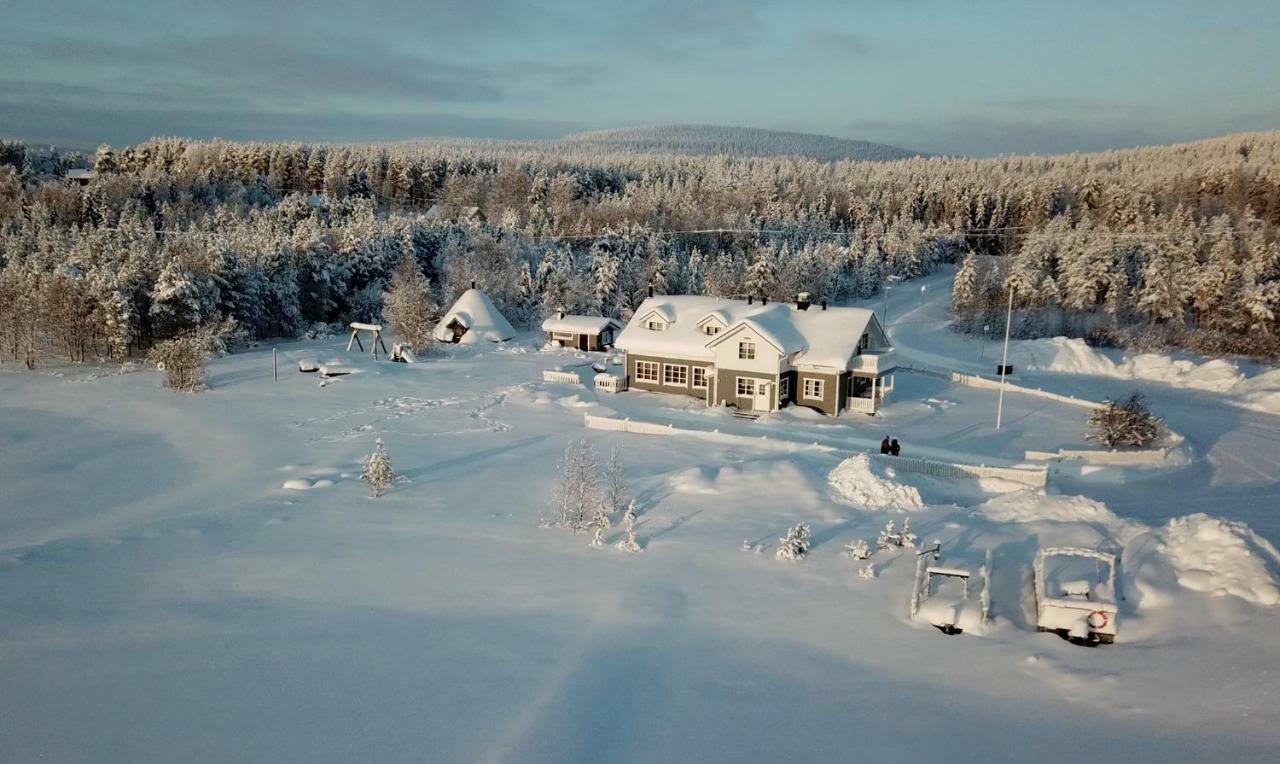 Miekojaervi Resort Pello Bagian luar foto